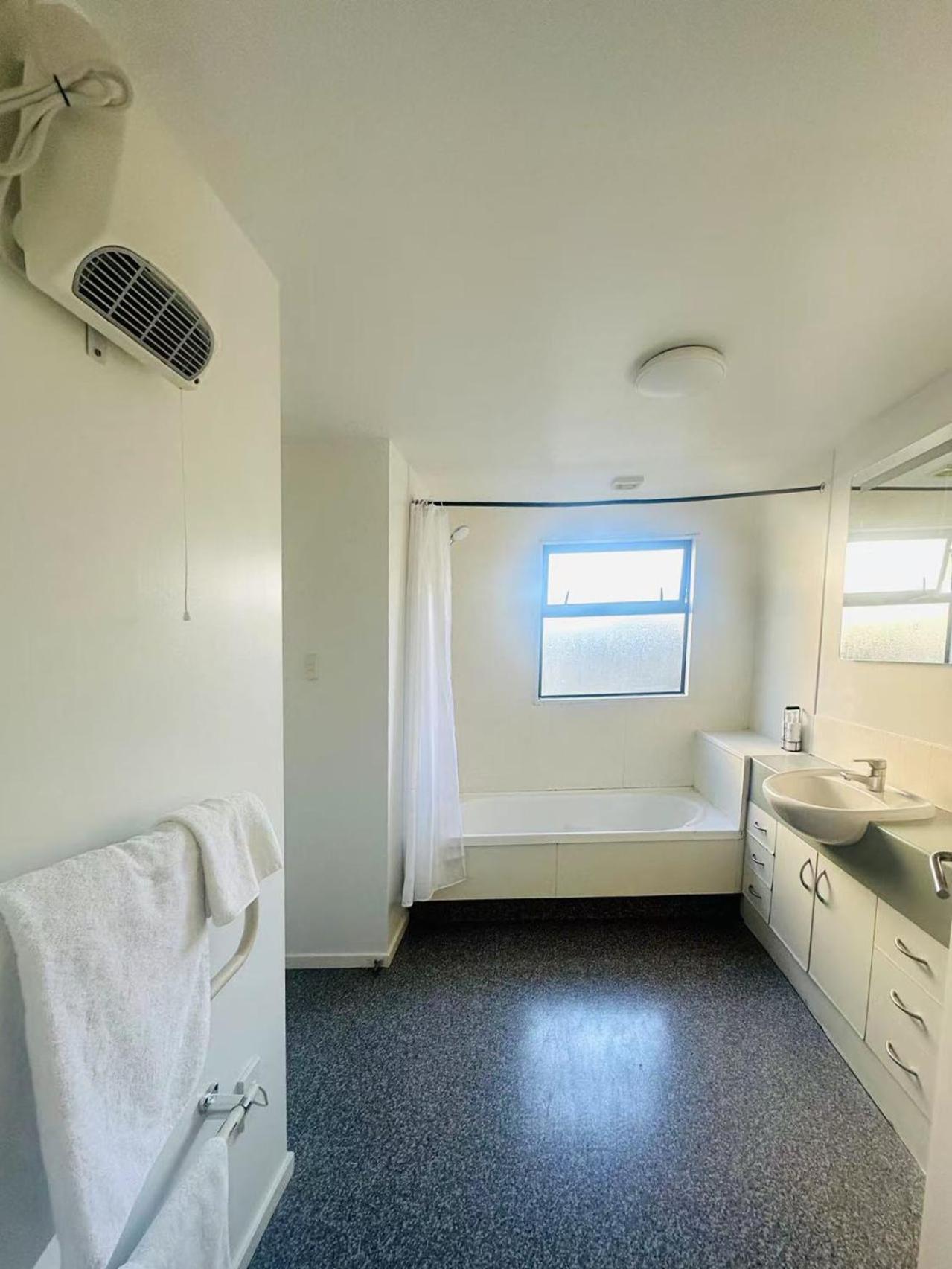 Aaa Northlands Motel Christchurch Extérieur photo